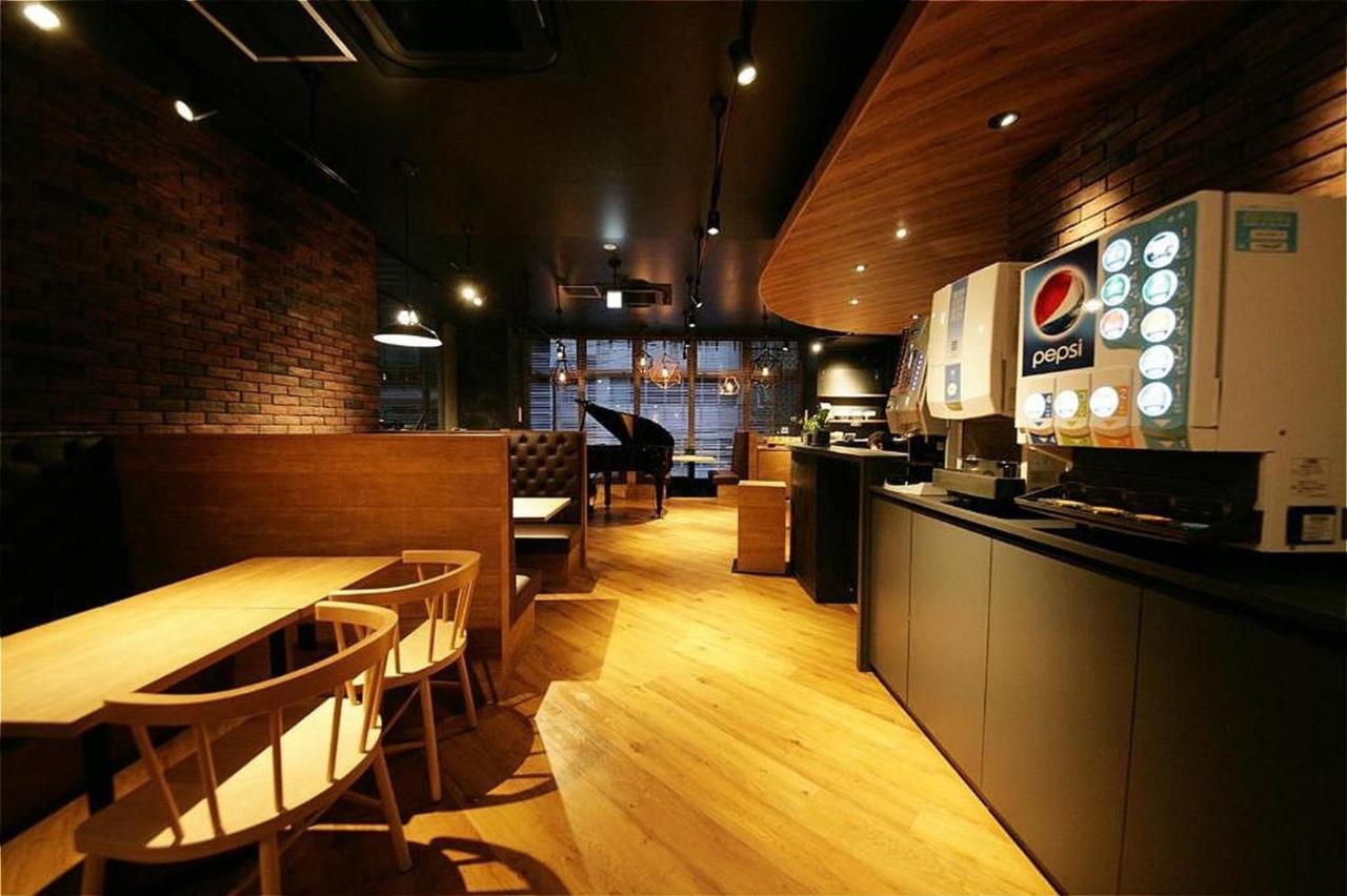 Toho Hotel Fukuoka Tenjin / Vacation Stay 78155 Экстерьер фото